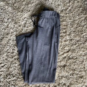 Lululemon on the fly Pants